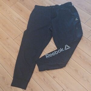 Reebok Men's Black Tapered Leg Jogging Pants Athletic Wear Zippered Pockets XL